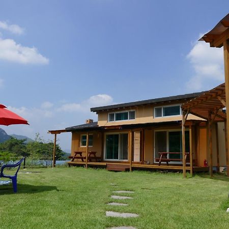 Hotel Sangju Yeoyurounhwangtojib Pensyeon Exterior foto