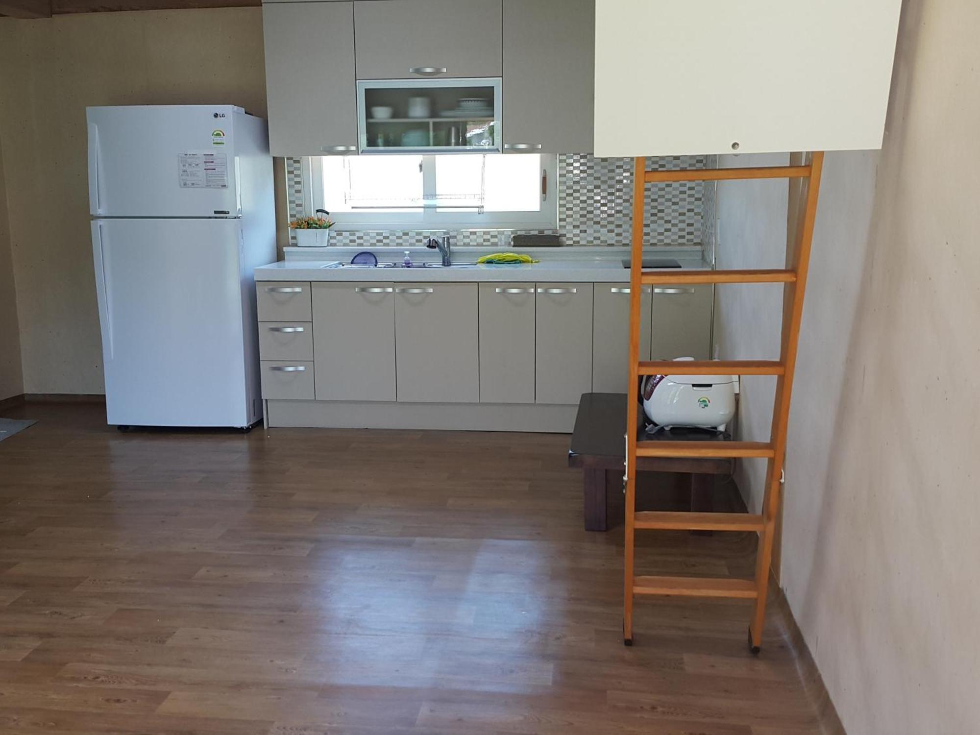 Hotel Sangju Yeoyurounhwangtojib Pensyeon Zimmer foto